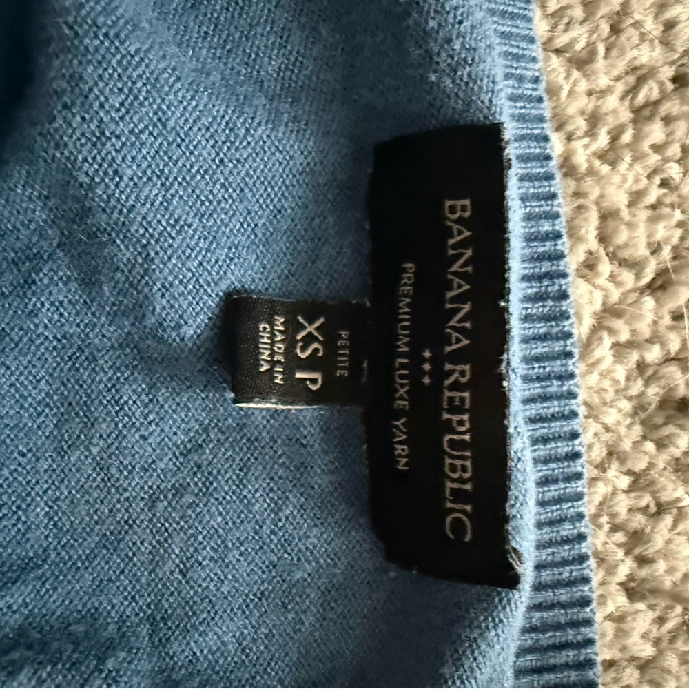 Banana Republic Blue Men's Sweater